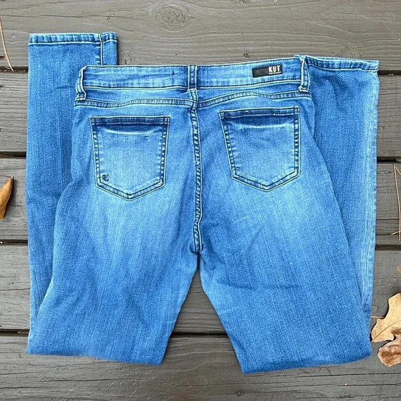 Kut from the Kloth Catherine mid- rise boyfriend jean size 10 - Picture 6 of 6